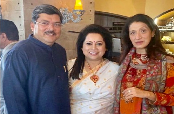 Mukul Wasnik married Raveena Khurana