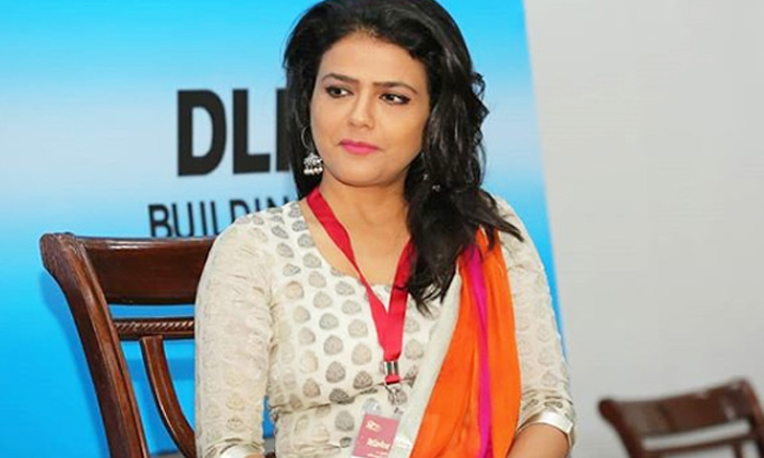 news anchor sweeta singh salary